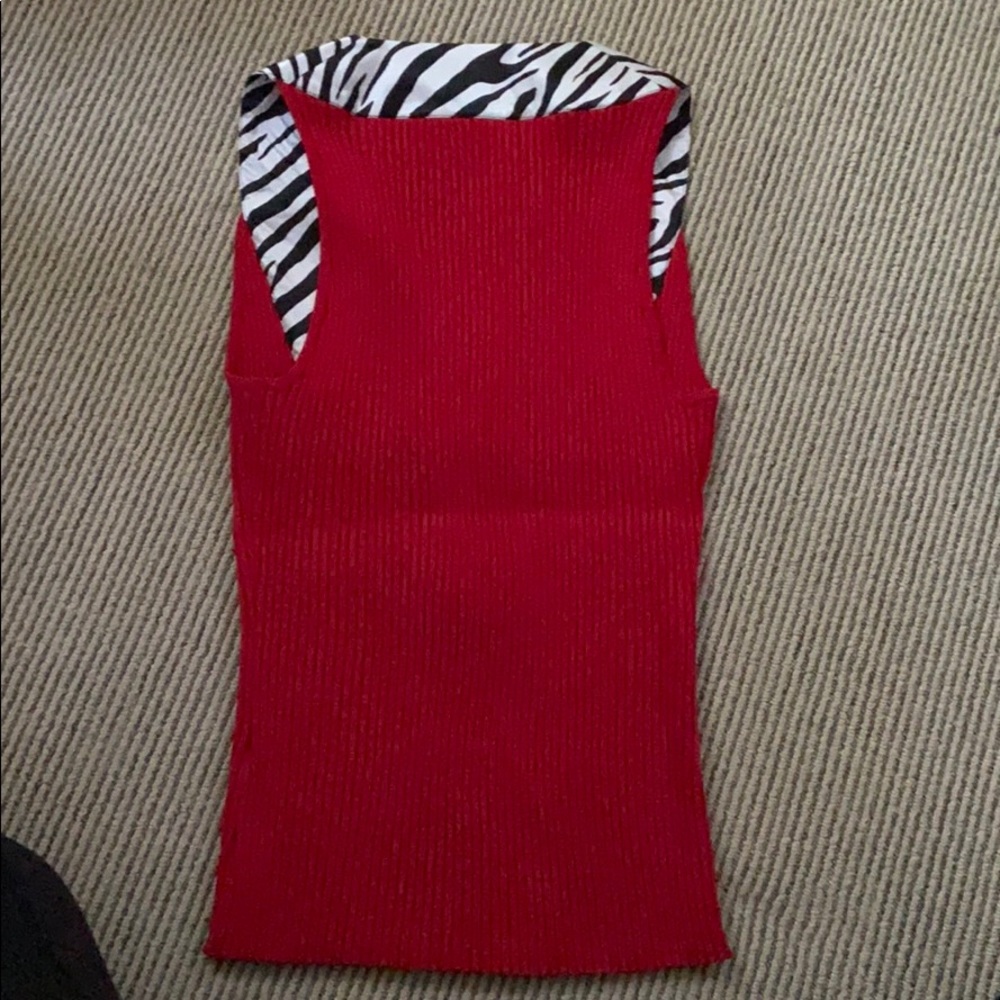 Top - Picture 2 of 2